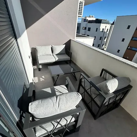 Artemis 3 * 자다르