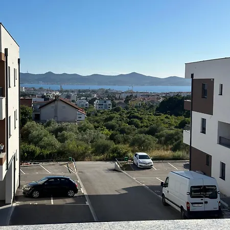 아파트 Artemis 3 *