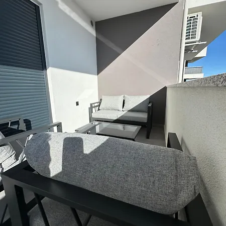 Artemis 3 Zára